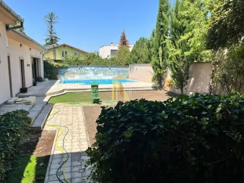 Izdavanje, kuća, 450m², Bulevar Evrope, Novi Sad Sve Podlokacije - image 22