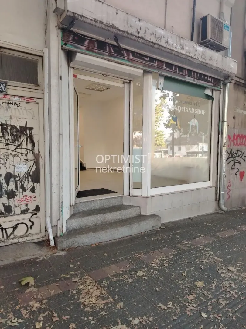 Izdavanje, poslovni prostor, 58m², Đeram Pijaca, Beograd