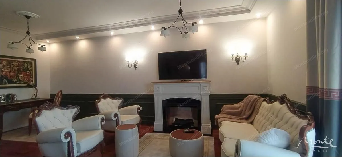 Sale, apartment, 104m², Centar, Bar