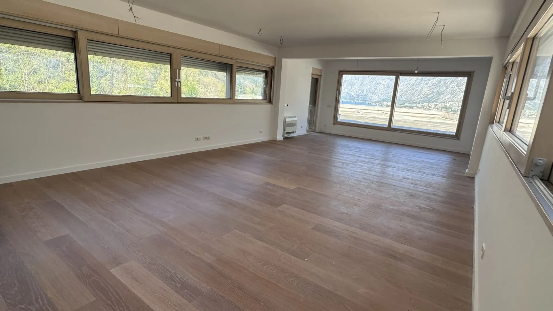 Sale, five bedroom apartment, 192m², Kotor, Crna Gora
