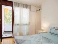 Izdavanje, jednosoban stan, 450m², Blok 5, Podgorica - image 2