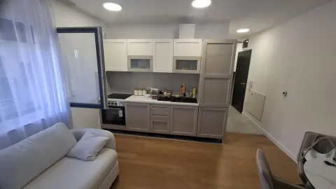 Prodaja, jednosoban stan, 37m², Bulevar Evrope, Novi Sad Sve Podlokacije - image 6