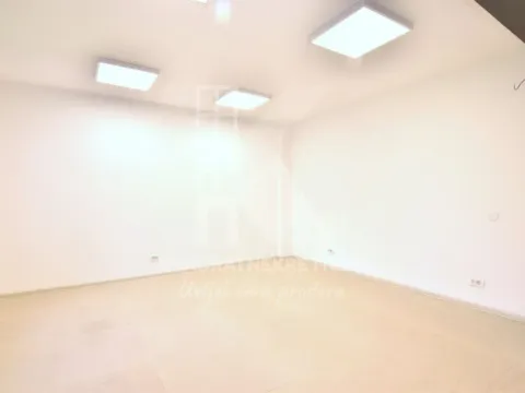 Rent, office space, 80m², Centar, Podgorica - image 5