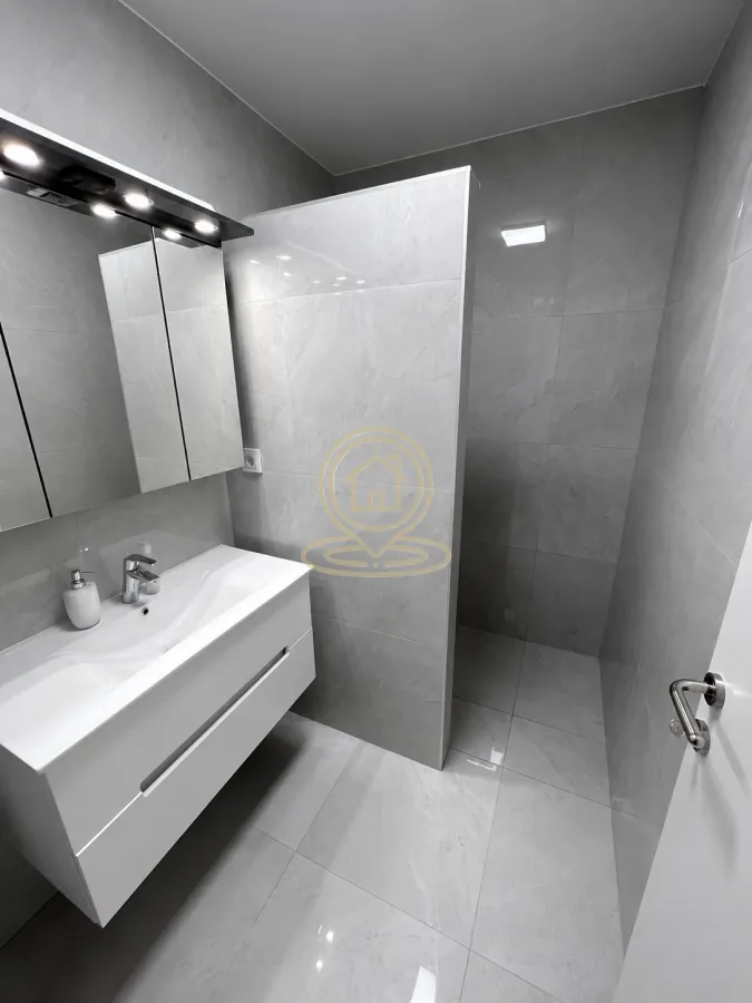 Rent, four bedroom apartment, 101m², Pasino Brdo, Voždovac Sve Podlokacije