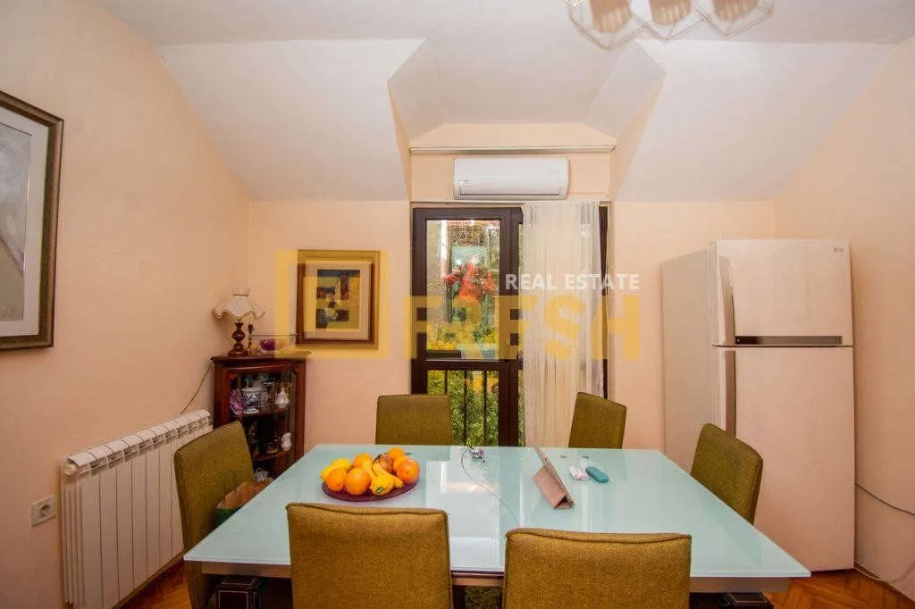 Prodaja, trosoban stan, 155m², Gorica C, Podgorica