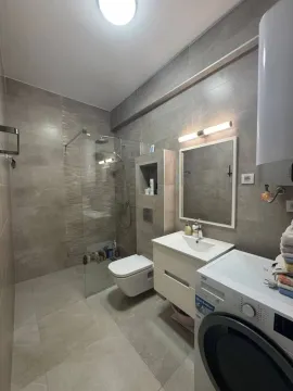Rent, three bedroom apartment, 90m², Bečići, Budva - image 5