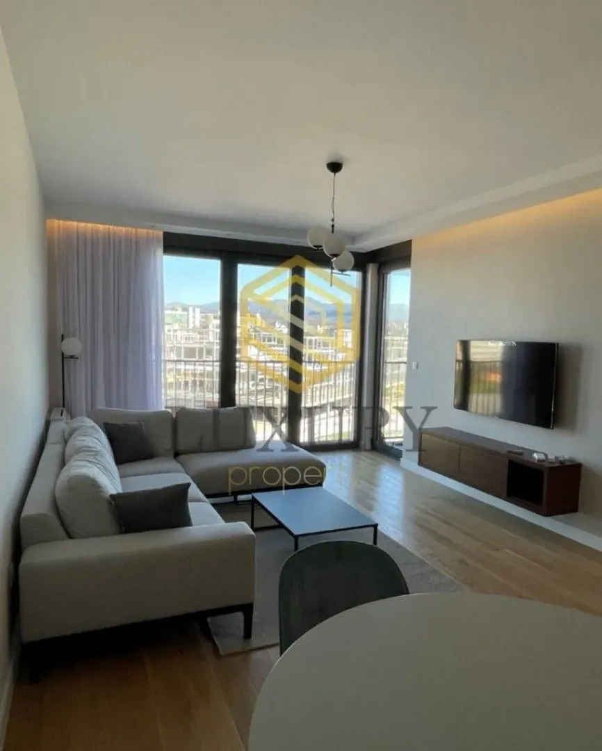 Izdavanje, jednosoban stan, 56m², Kod Capital Plaze, Podgorica