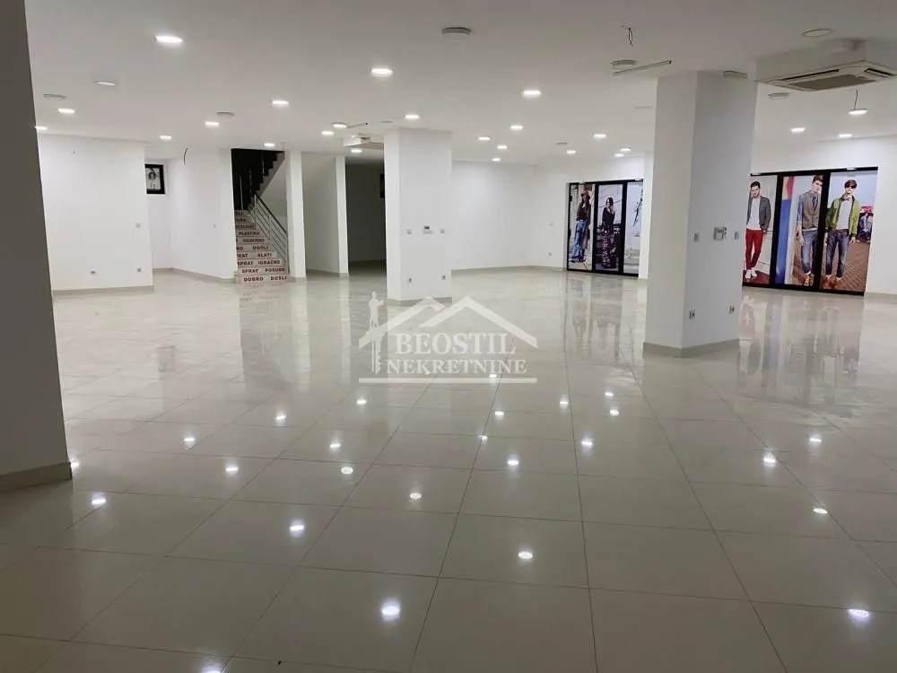 Rent, office space, 606m², Saraorci, Smederevo