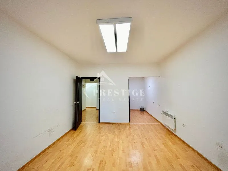 Izdavanje, dvosoban stan, 78m², Momišići, Podgorica