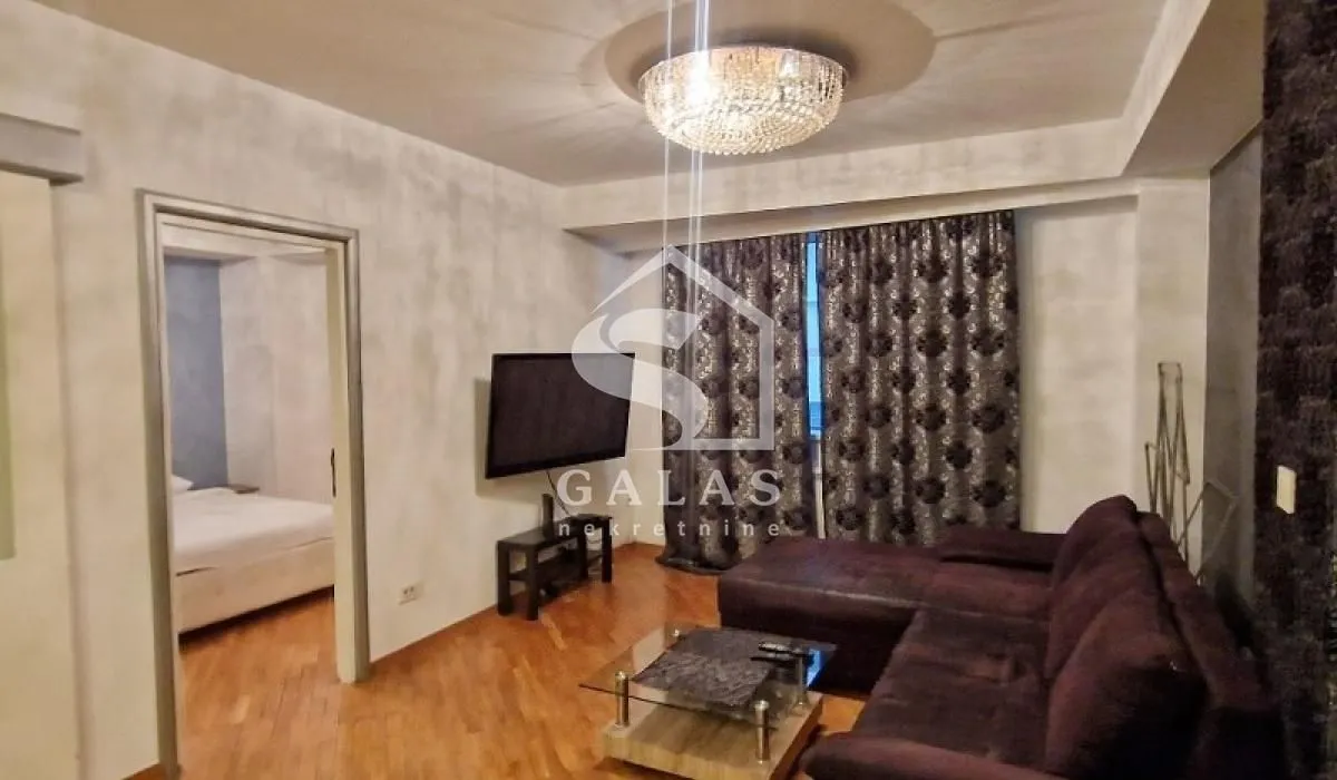 Izdavanje, trosoban stan, 85m², Stari Grad, Beograd