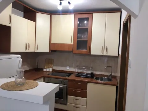 Rent, one bedroom apartment, 58m², Budva, Crna Gora - image 25