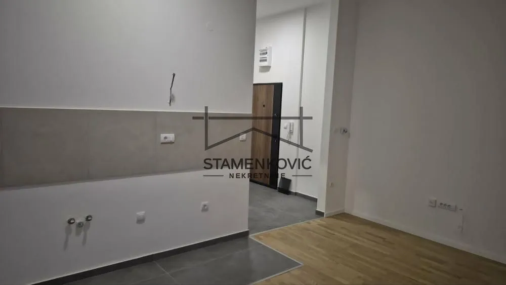 Prodaja, stan, 31m², Grbavica, Novi Sad Sve Podlokacije