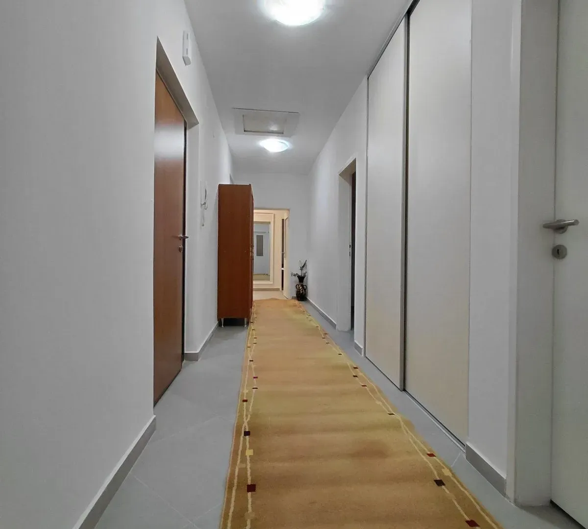 Rent, house, 200m², Gornja Gorica, Podgorica