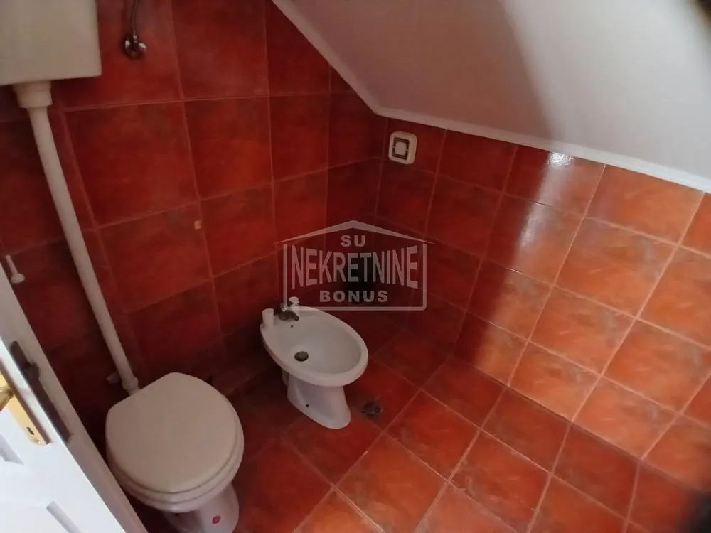 Prodaja, kuća, 220m², Dudova Šuma, Subotica