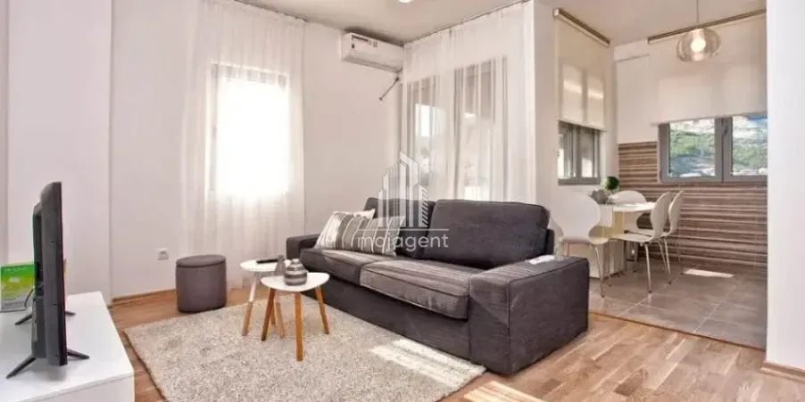Prodaja, dvosoban stan, 57m², Centar, Budva