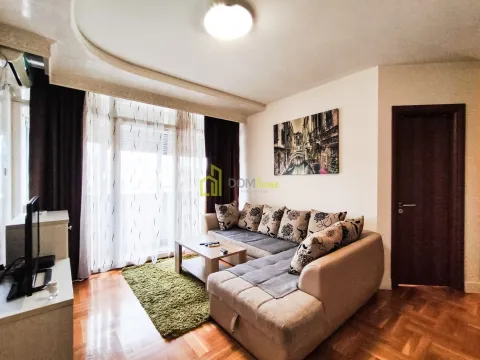 Izdavanje, jednosoban stan, 42m², Podgorica, Crna Gora - image 1
