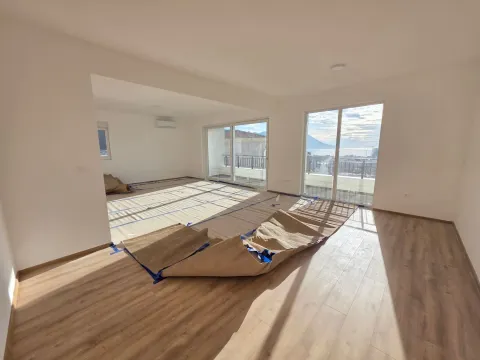 Prodaja, trosoban stan, 117m², Budva, Crna Gora - image 6