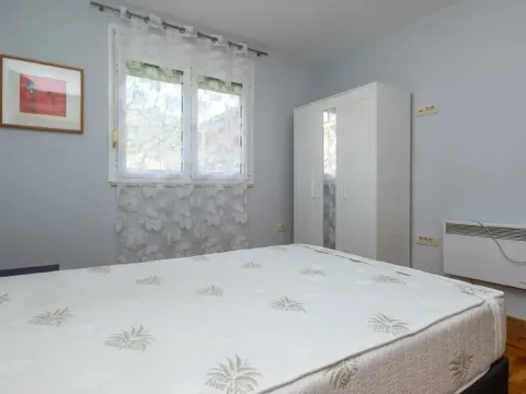 Sale, house, 200m², Tološi, Podgorica - image 16