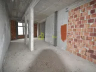 Izdavanje, poslovni prostor, 455m², Tuški Put, Podgorica - image 13