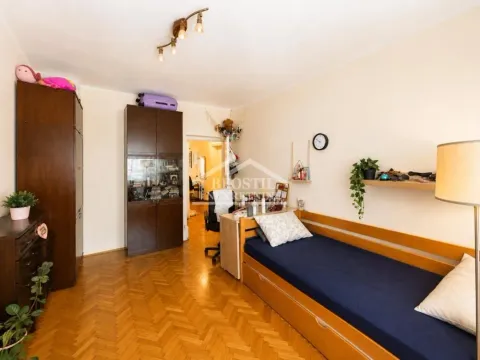 Sale, two bedroom apartment, 57m², Savski Venac, Beograd - image 6