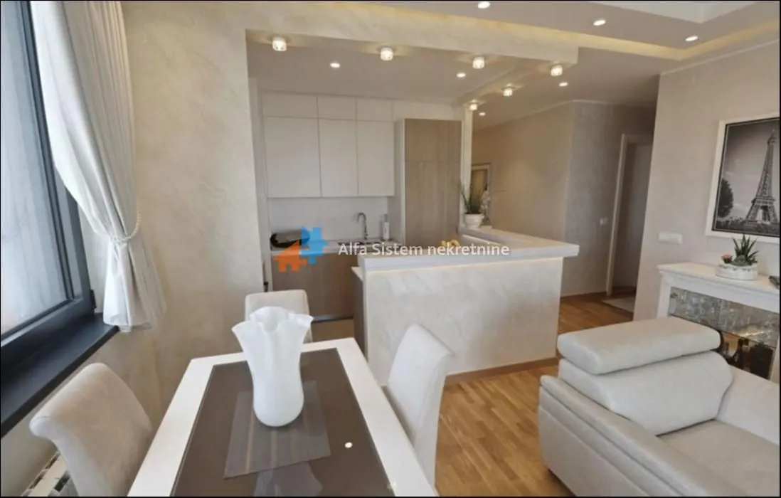Rent, four bedroom apartment, 90m², Savski Venac, Beograd