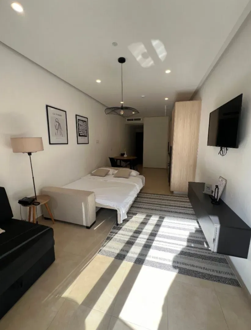 Rent, studio apartment, 38m², Soho City, Bar
