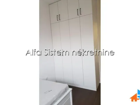 Izdavanje, četvorosoban stan, 89m², Južni Bulevar, Vračar Sve Podlokacije - image 13