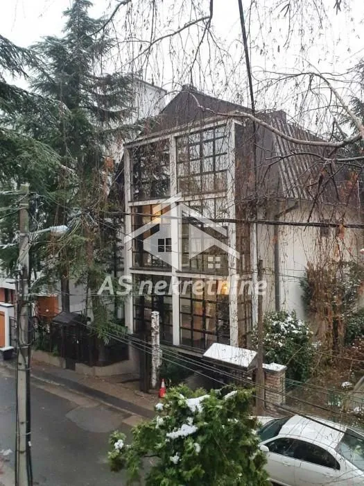 Izdavanje, kuća, 550m², Voždovac Sve Podlokacije, Beograd
