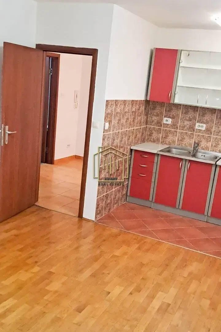 Rent, one bedroom apartment, 45m², Stari Aerodrom, Podgorica