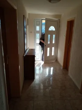 Rent, house, 160m², Zagorič, Podgorica - image 14