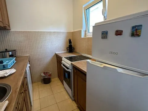 Rent, three bedroom apartment, 120m², Prijevor, Budva - image 8