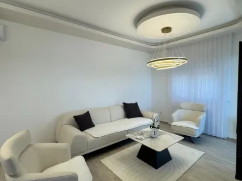 Prodaja, dvosoban stan, 74m², Bečići, Budva - image 11