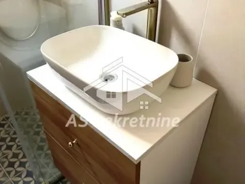 Izdavanje, stan, 40m², Stari Grad, Beograd - image 19