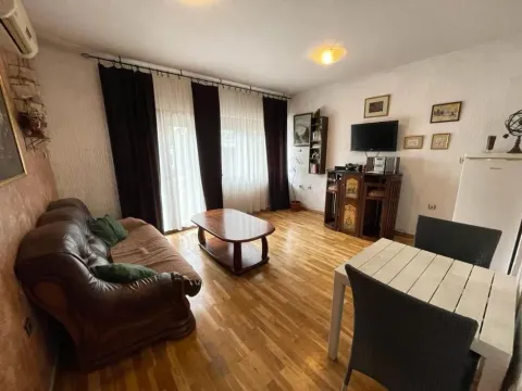 Sale, one bedroom apartment, 60m², Šušanj, Bar - image 1