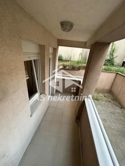 Izdavanje, dvosoban stan, 48m², Cvetkova Pijaca, Zvezdara Sve Podlokacije