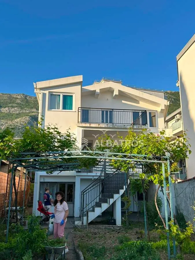 Sale, house, 290m², Sutomore, Bar