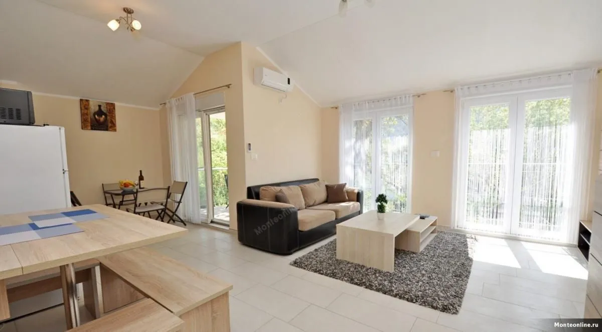 Prodaja, dvosoban stan, 73m², Orahovac, Kotor