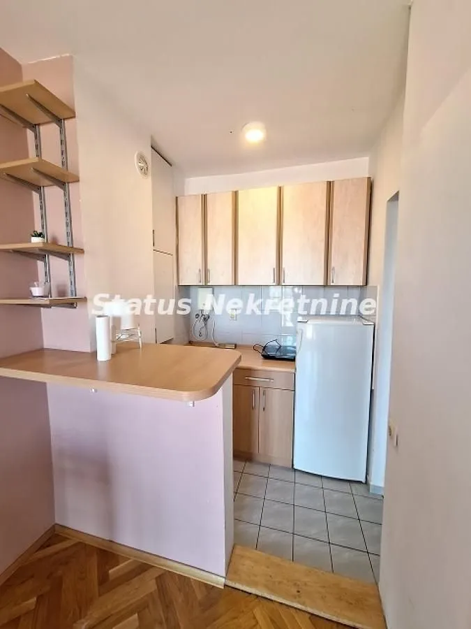 Izdavanje, jednosoban stan, 30m², Grbavica, Novi Sad Sve Podlokacije