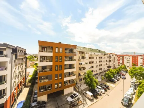 Rent, one bedroom apartment, 42m², Ljubović, Podgorica - image 11