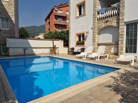 Rent, one bedroom apartment, 37m², Budva, Crna Gora - image 2