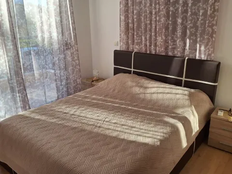 Izdavanje, dvosoban stan, 75m², Dumidran, Tivat - image 11