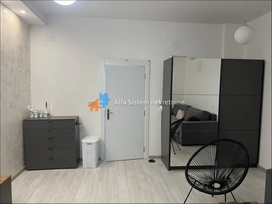 Rent, one bedroom apartment, 45m², Savski Venac, Beograd