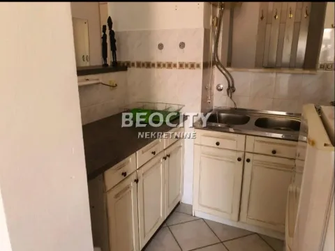 Izdavanje, dvosoban stan, 49m², Centar, Novi Sad - image 4