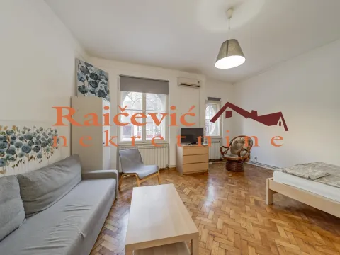 Izdavanje, jednosoban stan, 55m², Stari Grad, Beograd - image 1