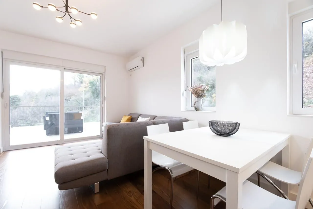 Rent, one bedroom apartment, 65m², Pržno, Budva