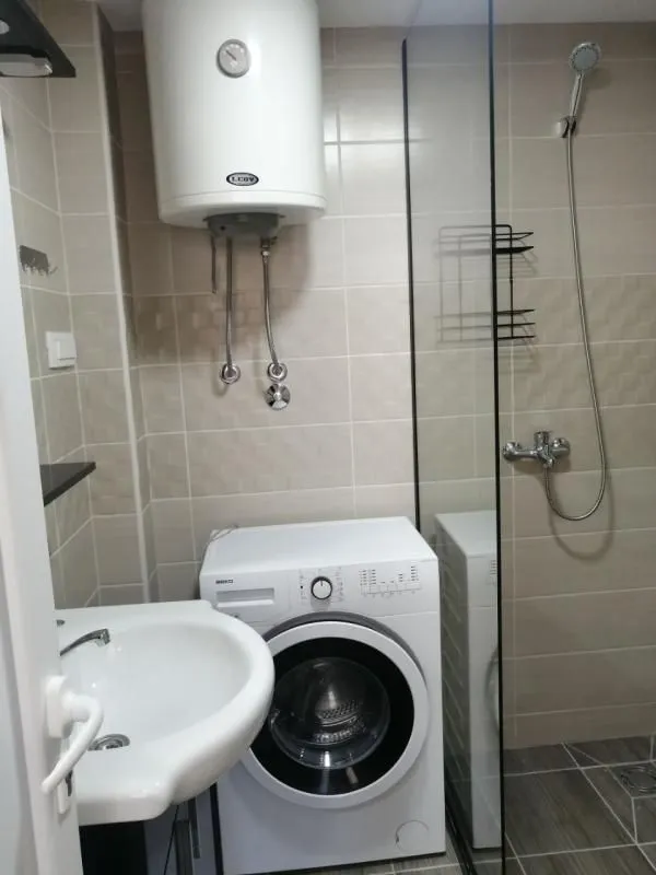 Sale, two bedroom apartment, 58m², Sutomore, Bar