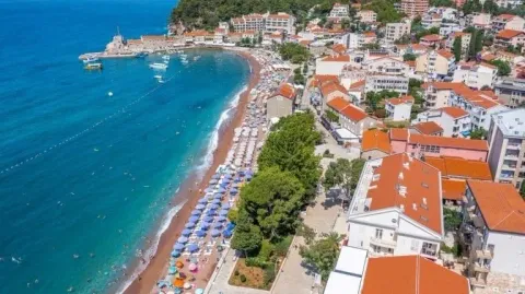 Stan in Petrovac