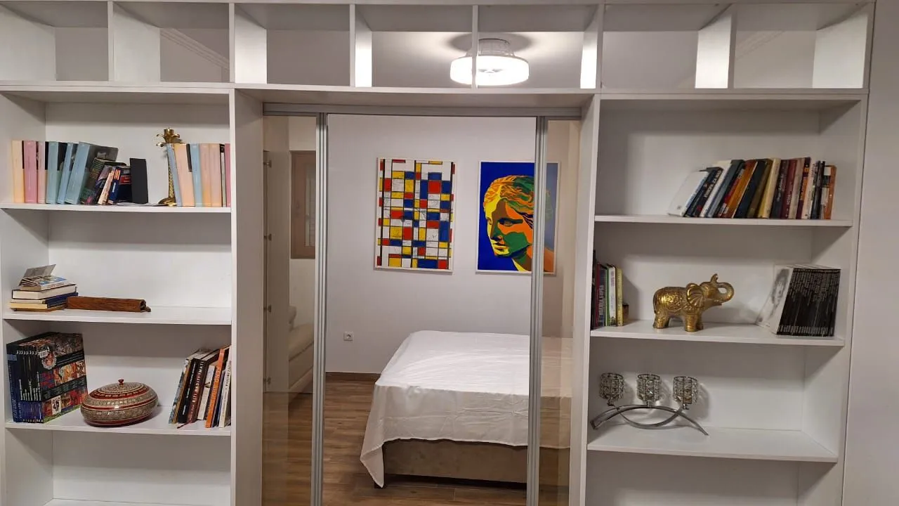 Izdavanje, dvosoban stan, 98m², Donja Lastva, Tivat