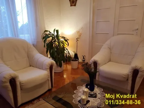 Prodaja, kuća, 280m², Bulbulder, Zvezdara Sve Podlokacije - image 1