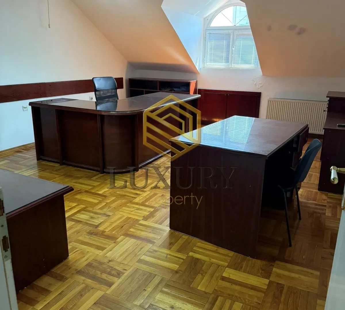 Rent, office space, 130m², Centar, Podgorica